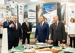 Студенты и преподаватели Российского государственного художественно-промышленного университета им. С.Г. Строганова успешно воплотили в жизнь проект «Аллея славы русской науки» в Санкт-Петербурге