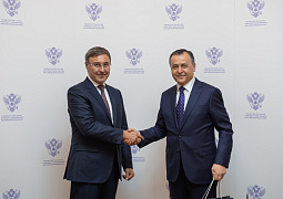 Глава Минобрнауки России встретился с Послом Республики Таджикистан в РФ